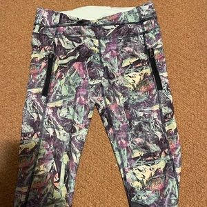 Lululemon size 6 leggings